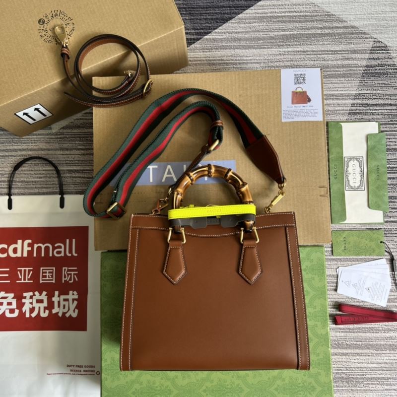 Gvc*1 tote bags